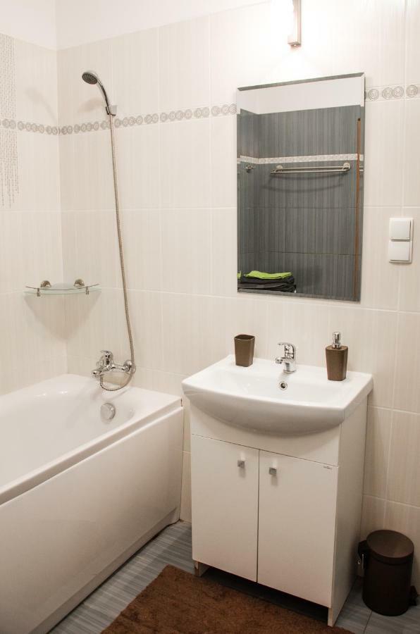 Apartament Centrum Gieldowa Varsovia Exterior foto