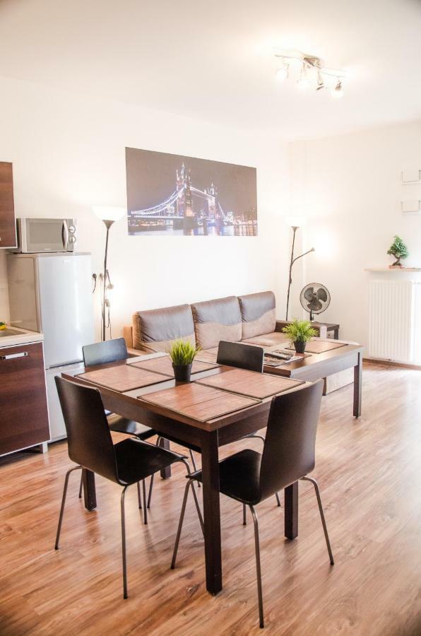 Apartament Centrum Gieldowa Varsovia Exterior foto